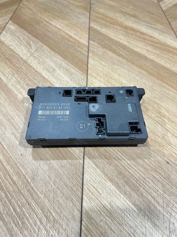 Door control unit/module – Mercedes-Benz E-Class W211 (2002-2009)