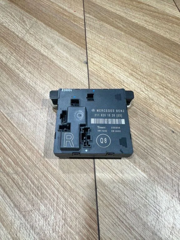 Durvju elektronikas vadības bloks – Mercedes-Benz E klase W211 (2002-2009)