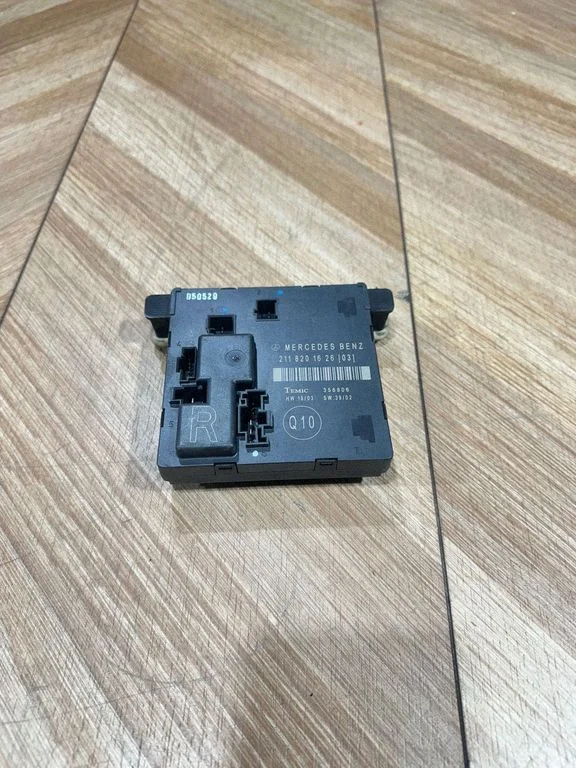 Durvju elektronikas vadības bloks – Mercedes-Benz E klase W211 (2002-2009)