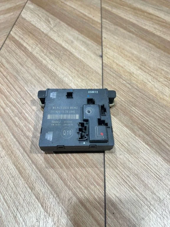 Durvju elektronikas vadības bloks – Mercedes-Benz E klase W211 (2002-2009)