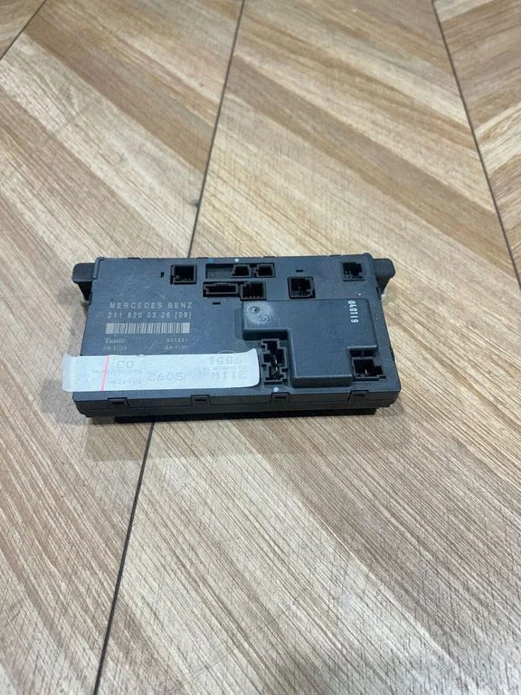 Durvju elektronikas vadības bloks – Mercedes-Benz E klase W211 (2002-2009)