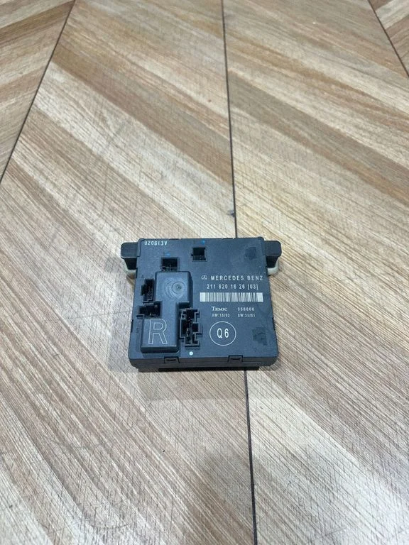 Durvju elektronikas vadības bloks – Mercedes-Benz E klase W211 (2002-2009)