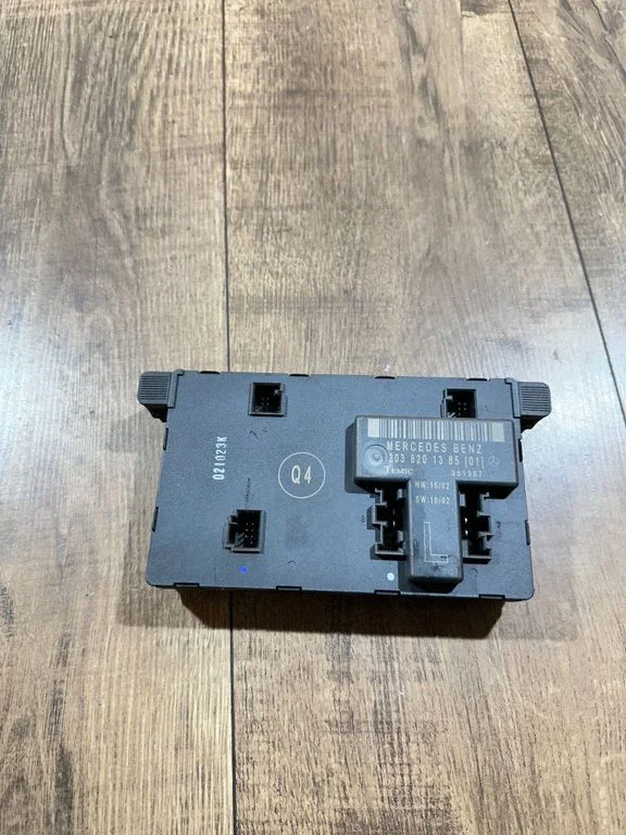 Door control unit/module 2038201385