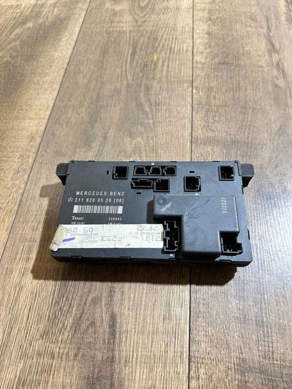 Durvju elektronikas vadības bloks – Mercedes-Benz E klase W211 (2002-2009)