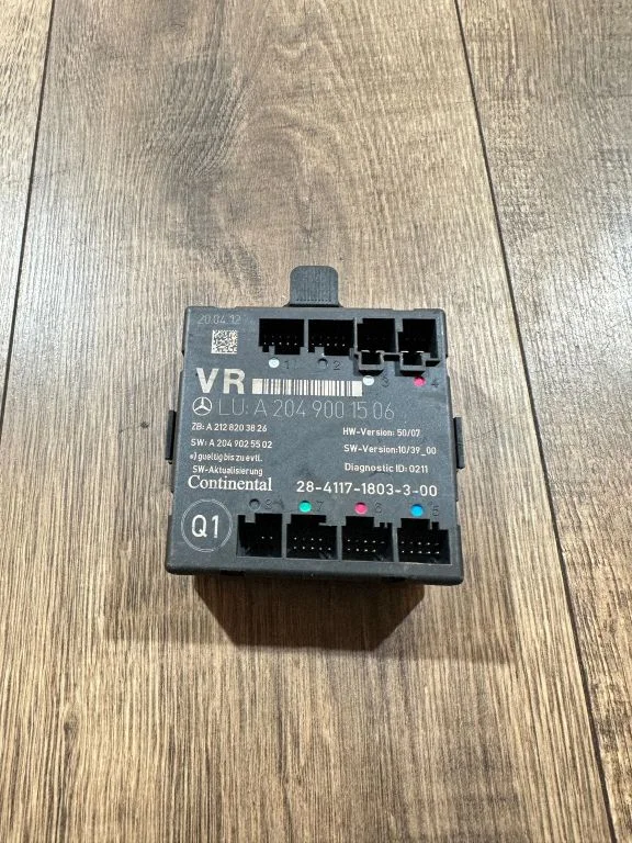 Door control unit/module – Mercedes-Benz C-Class AMG W204 (2007-2014)