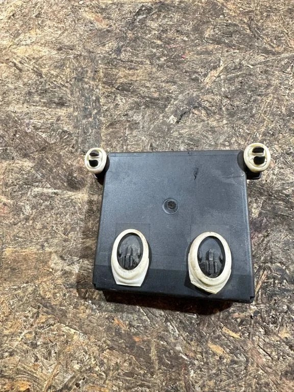 Durvju elektronikas vadības bloks – Mercedes-Benz E klase W211 (2002-2009)