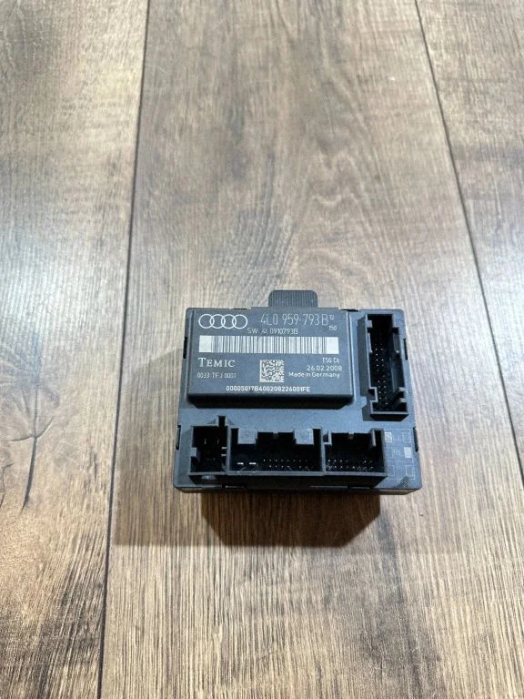 Durų elektronikos valdymo blokas