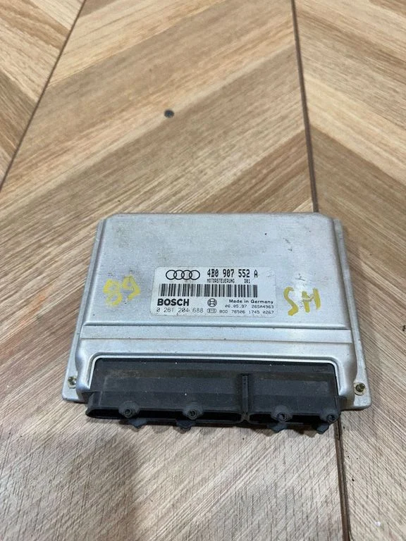 Dzinēja vadības bloks 4B0907552A