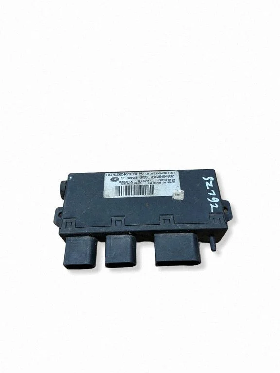 Other control units/modules A1635454832