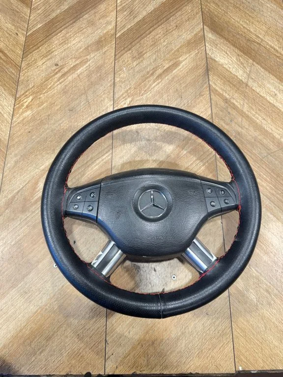 Steering wheel – Mercedes-Benz R-Class W251 (2005-2013)