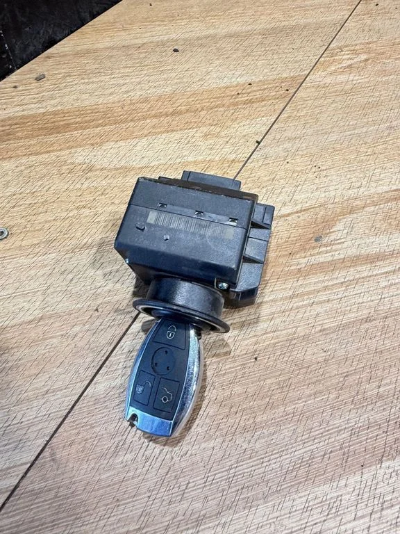 Ignition lock – Mercedes-Benz E-Class W211 (2002-2009)
