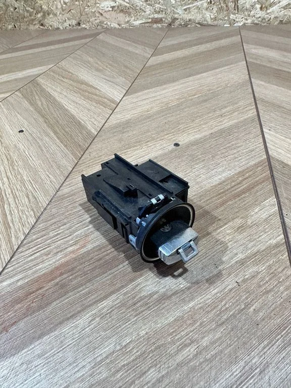 Ignition lock – Volkswagen Passat CC (2008-2016)
