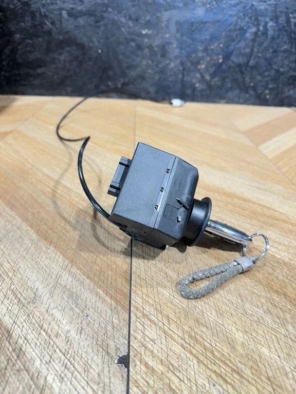 Ignition lock – Mercedes-Benz CLS-Class C219 (2003-2011)