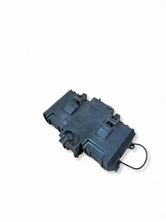 Plusa vadu savienojuma mezgls – Mercedes-Benz C klase W203 (2000-2007)