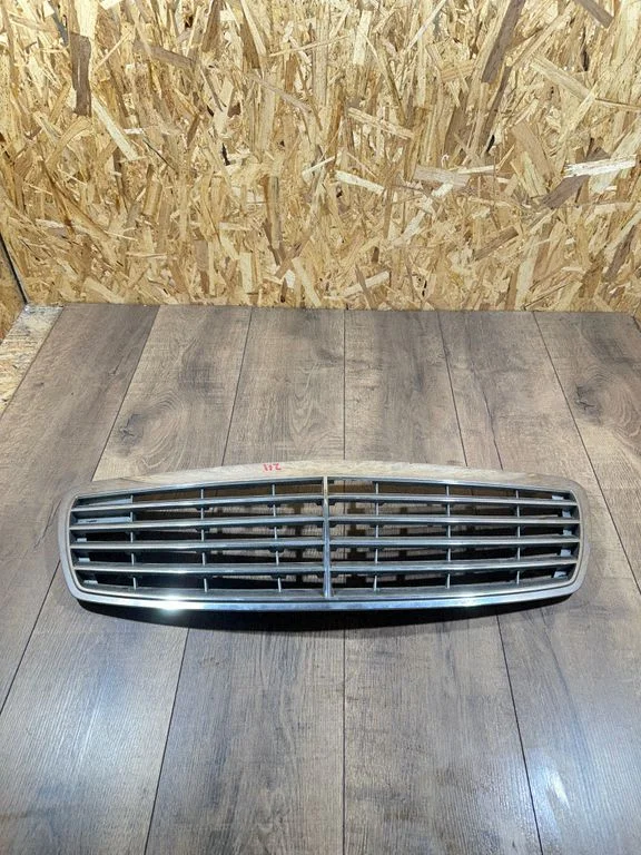 Front grill A2118800383