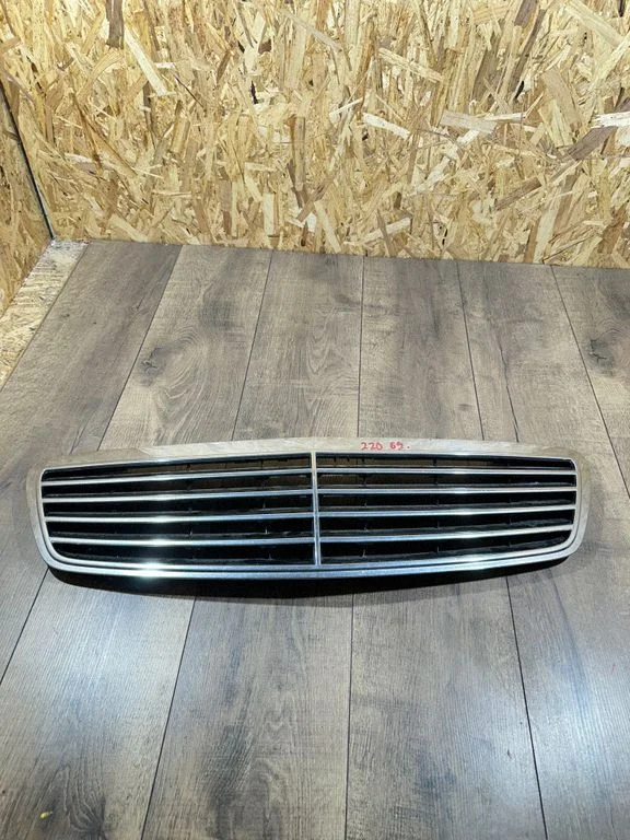 Front grill 2208800383
