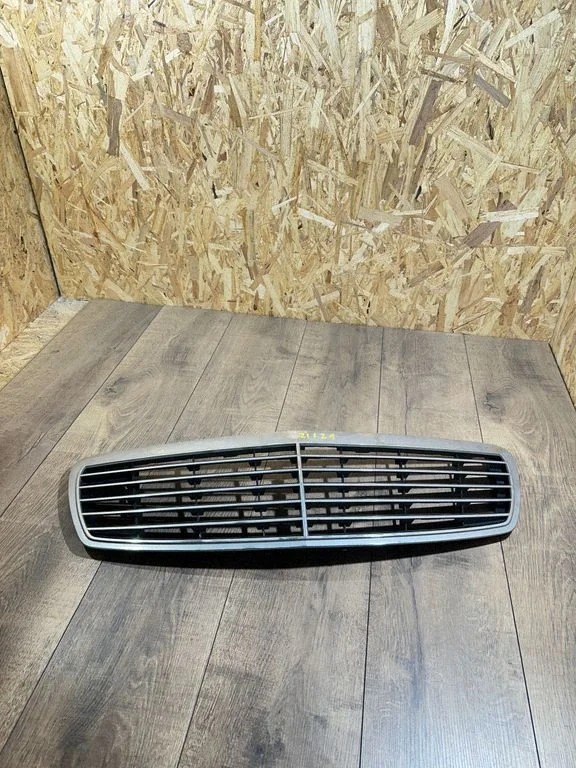 Front grill A2118800583