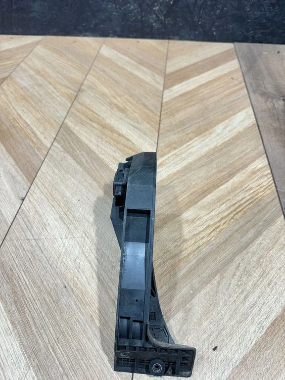 Accelerator throttle pedal 6762482