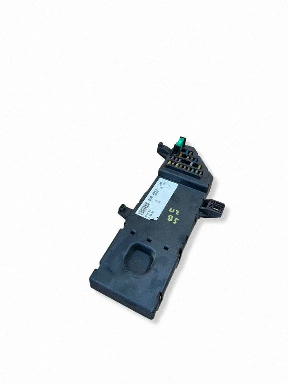 Fuse module – Opel Vectra C (2002-2005)