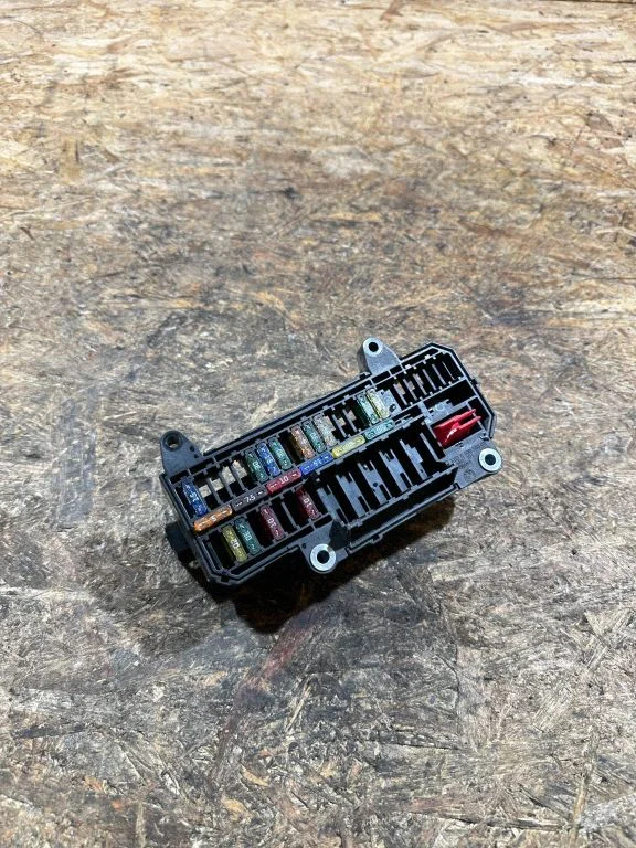 Fuse module – BMW 7 Series E65 E66 (2001-2008)