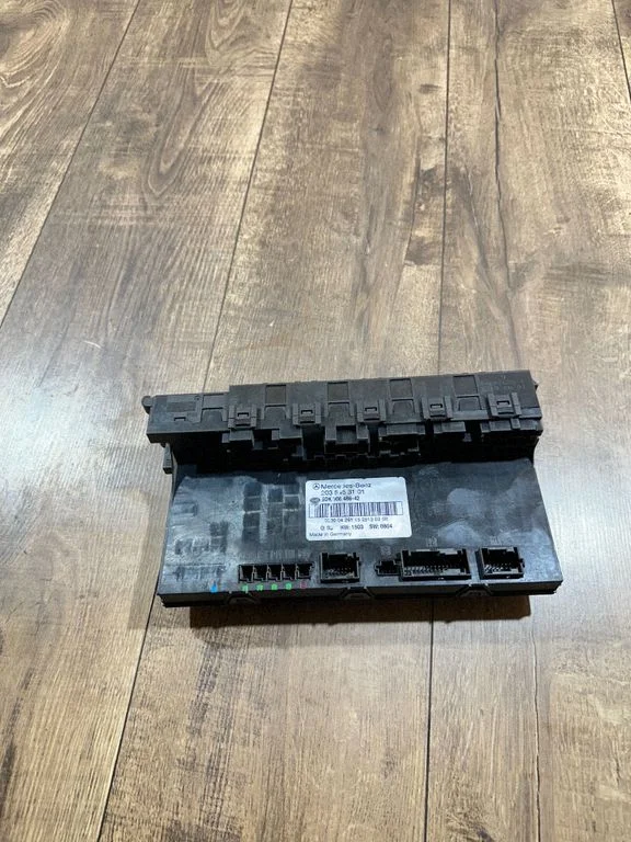 Comfort/convenience module – Mercedes-Benz C-Class W203 (2000-2007)