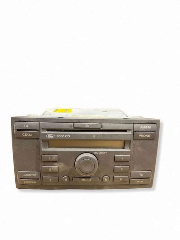 Radio/CD/DVD/GPS head unit 10R021645