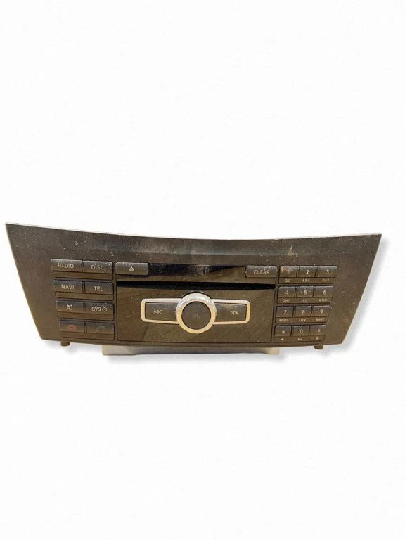 Radio/CD/DVD/GPS head unit A2049003509