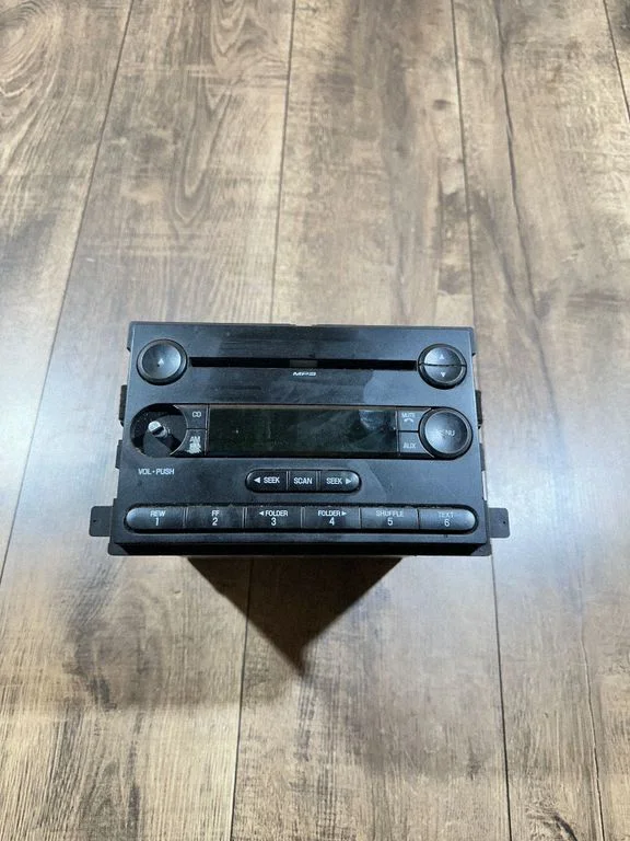 Radio/CD/DVD atskaņotājs/navigācija 6S4T18C869BD