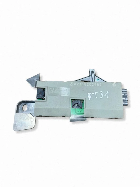 Antenas pastiprinātājs – Mercedes-Benz E klase W211 (2002-2009)