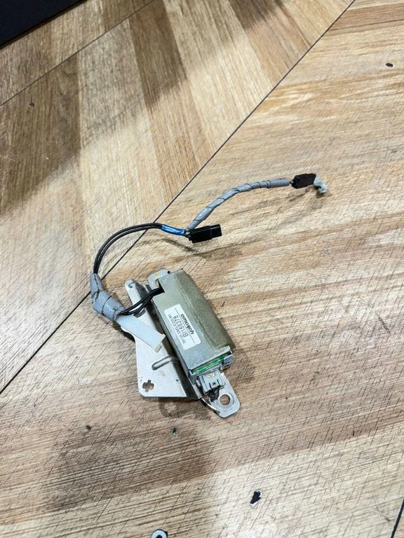 Antenni võimendi 39155SMGE020M1