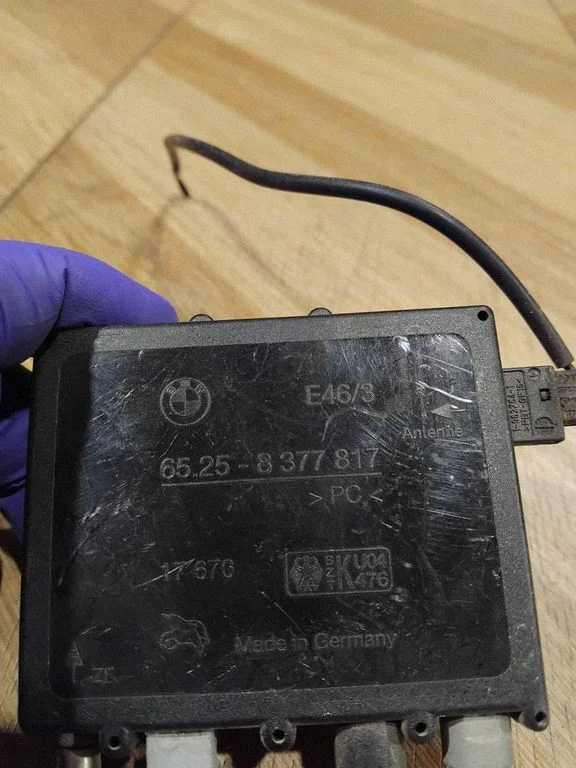 Antenas pastiprinātājs 65258377817