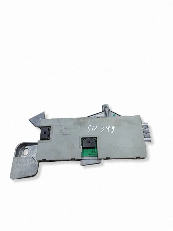 Antenas pastiprinātājs – Mercedes-Benz E klase W211 (2002-2009)