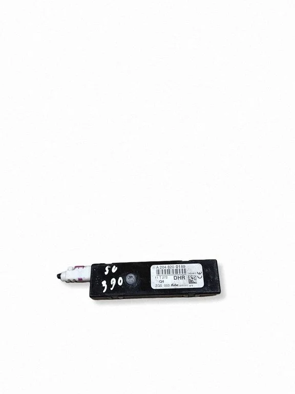 Antenas pastiprinātājs – Mercedes-Benz C klase AMG W204 (2007-2014)