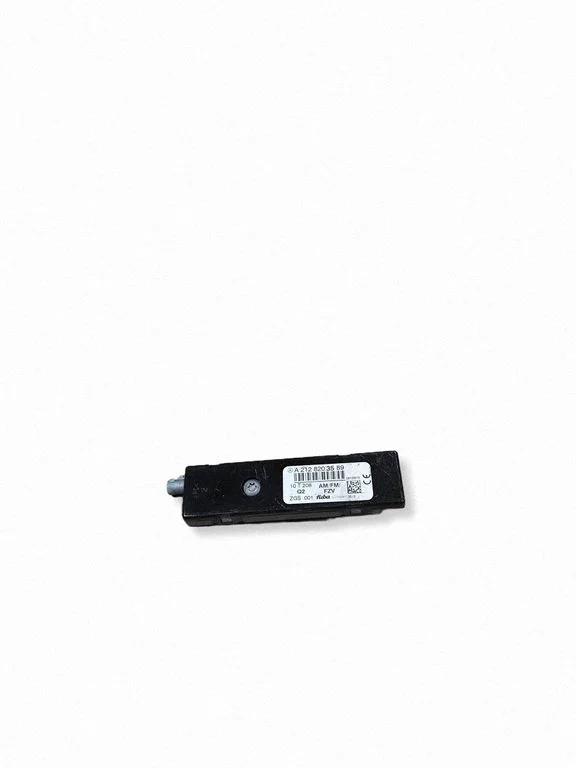 Antenas pastiprinātājs – Mercedes-Benz E klase W212 (2009-2016)