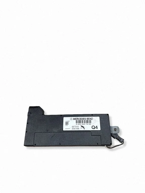 Antenas pastiprinātājs – Mercedes-Benz C klase W203 (2000-2007)