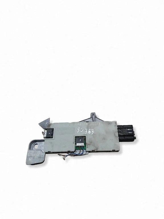 Antenas pastiprinātājs – Mercedes-Benz E klase W211 (2002-2009)