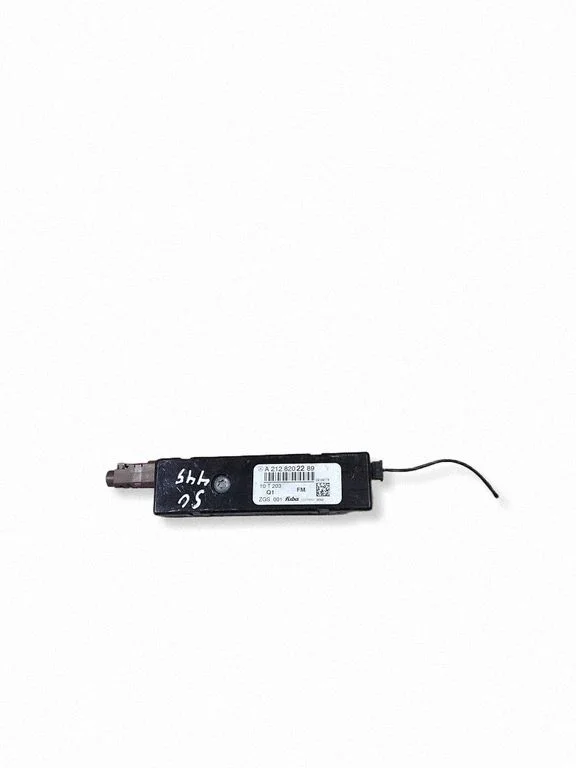 Antenas pastiprinātājs – Mercedes-Benz E klase W212 (2009-2016)