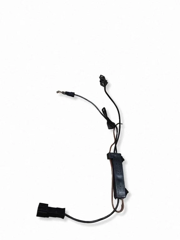 Antenas pastiprinātājs – Mercedes-Benz C klase AMG W204 (2007-2014)