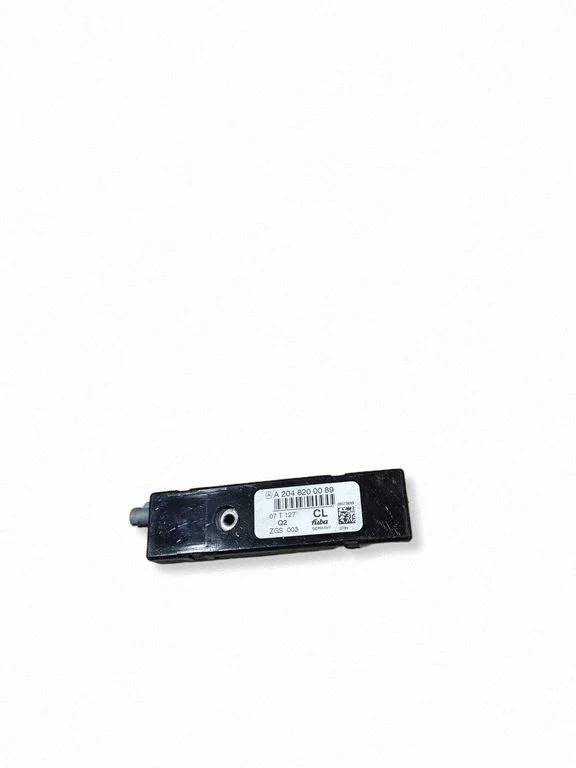 Antenas pastiprinātājs – Mercedes-Benz C klase AMG W204 (2007-2014)