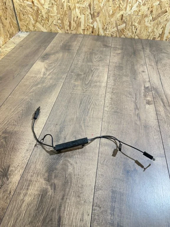 Antenas pastiprinātājs A2038200189