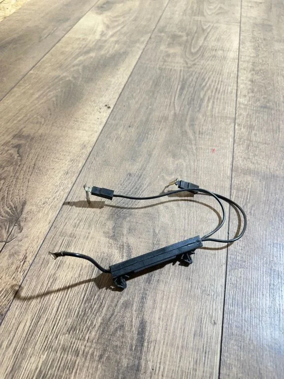 Antenas pastiprinātājs A2038209489