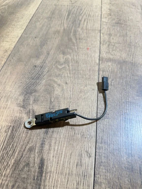 Aerial antenna amplifier – Mercedes-Benz GLS-Class X166 (2015-2019)