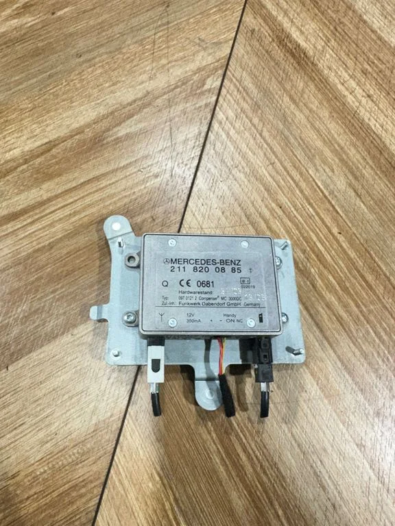 Antenas pastiprinātājs – Mercedes-Benz S klase W221 (2005-2013)