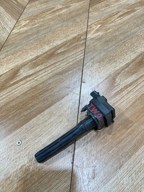 High voltage ignition coil 5da358057
