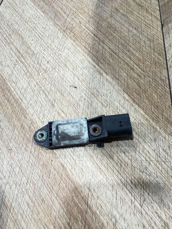 Drošības spilvenu trieciena sensors – Mercedes-Benz E klase W211 (2002-2009)