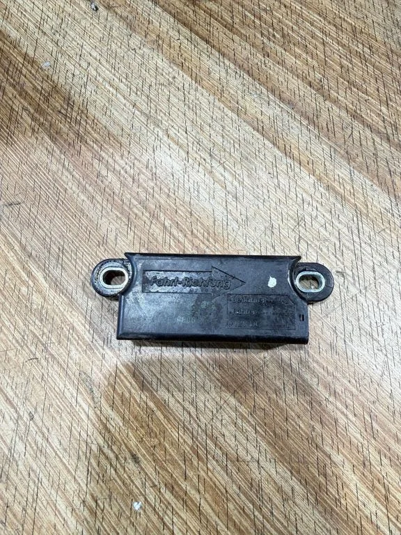 Drošības spilvenu trieciena sensors – Mercedes-Benz CLS klase C219 (2003-2011)