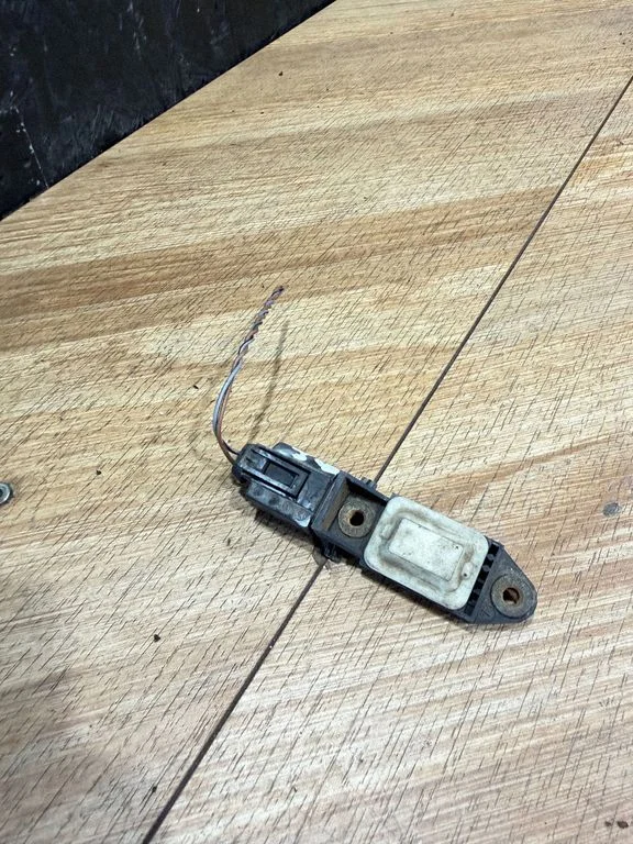 Drošības spilvenu trieciena sensors – Mercedes-Benz E klase W211 (2002-2009)