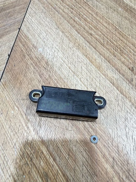 Drošības spilvenu trieciena sensors – Mercedes-Benz E klase W211 (2002-2009)