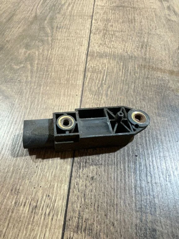 Drošības spilvenu trieciena sensors – Mercedes-Benz E klase W211 (2002-2009)