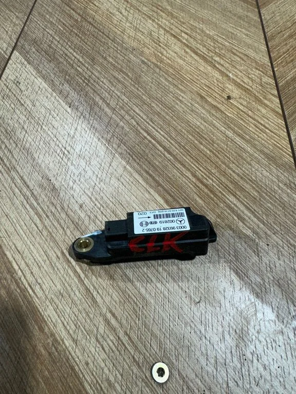 Drošības spilvenu trieciena sensors – Mercedes-Benz CLK klase A208 C208 (1997-2002)